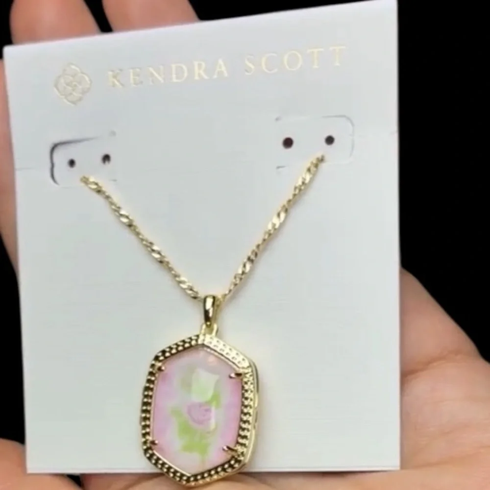 Kendra Scott x LoveShackFancy Daphne Gold Locket Necklace - Picture 16 of 16